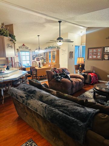 5505 W Tulare Avenue 337, Visalia, CA 93277