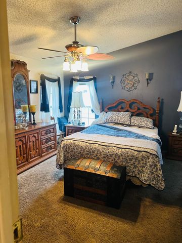 5505 W Tulare Avenue 337, Visalia, CA 93277