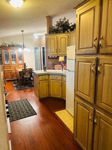 5505 W Tulare Avenue 337, Visalia, CA 93277