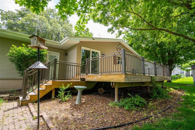1429 W 1st Street, Pella, IA 50219