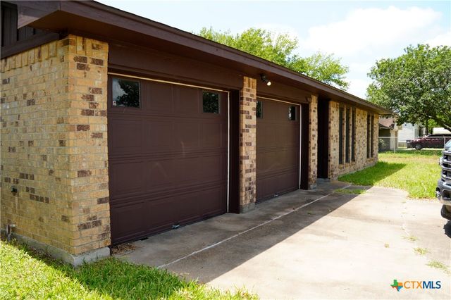 523 Blake Street, Victoria, TX 77905