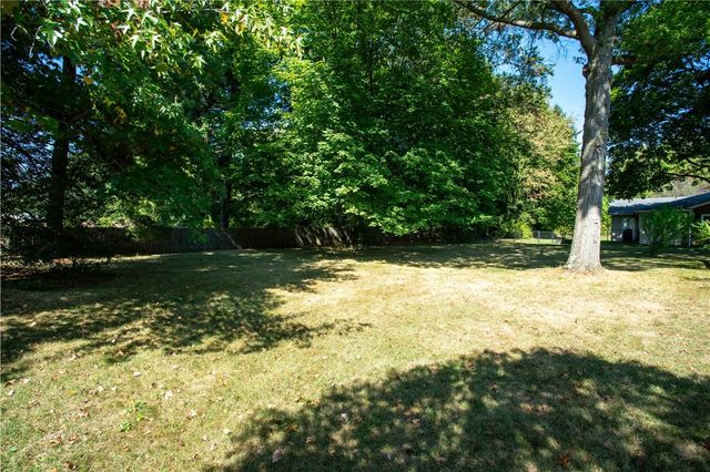 104 Appletree Drive, Brighton Twp, PA 15009