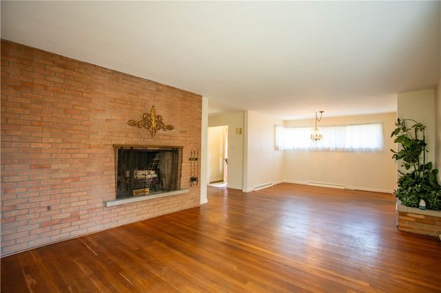 104 Appletree Drive, Brighton Twp, PA 15009