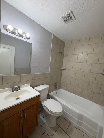 1708 14th Street, 3, Lubbock, TX 79401