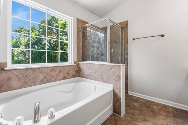 38 Golden Acre Court, Simpsonville, SC 29681