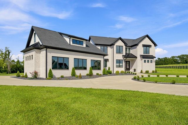 140 Cave Run Boulevard, Versailles, KY 40383