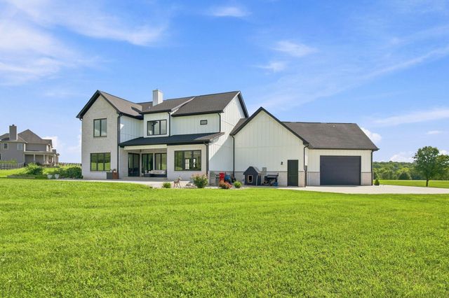 140 Cave Run Boulevard, Versailles, KY 40383