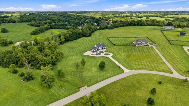 140 Cave Run Boulevard, Versailles, KY 40383