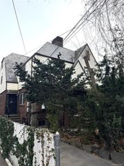 4017 194th Street 1R, Bayside, NY 11358