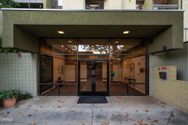 898 Temple Terrace 315, Los Angeles, CA 90042