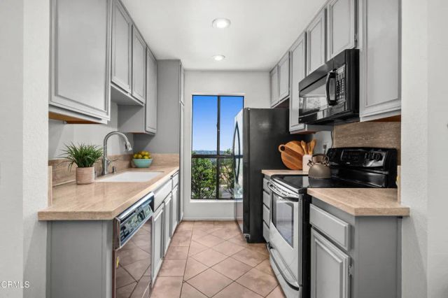 898 Temple Terrace 315, Los Angeles, CA 90042