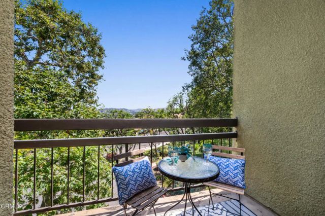 898 Temple Terrace 315, Los Angeles, CA 90042