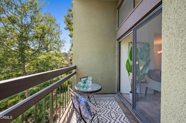 898 Temple Terrace 315, Los Angeles, CA 90042