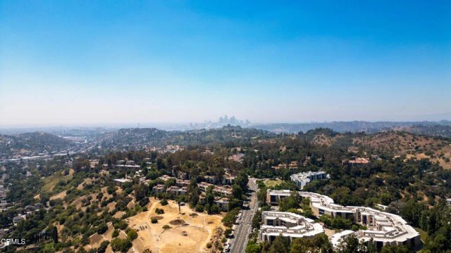 898 Temple Terrace 315, Los Angeles, CA 90042