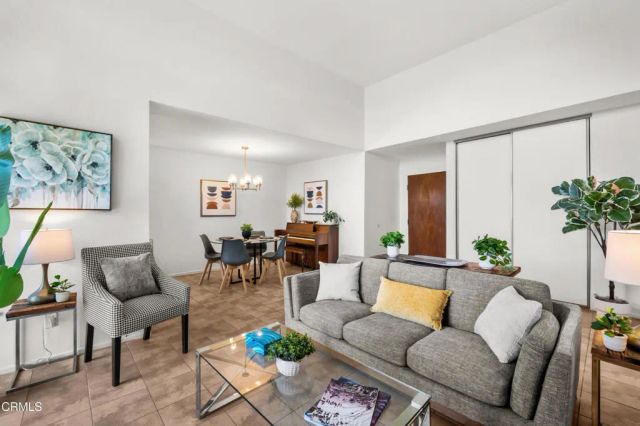 898 Temple Terrace 315, Los Angeles, CA 90042