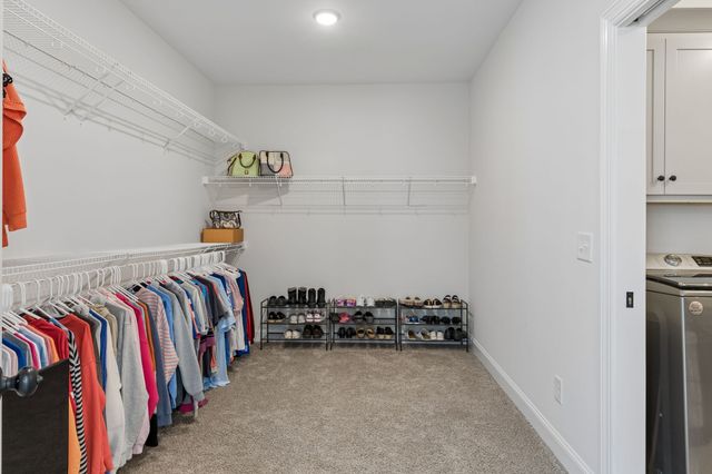 8708 Newtown Rd, Rockvale, TN 37153