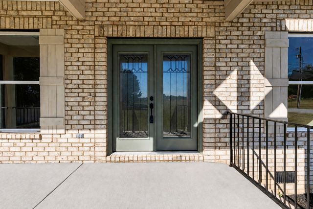 8708 Newtown Rd, Rockvale, TN 37153