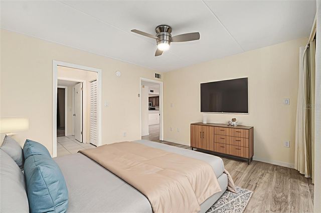 1652 SW 16TH STREET 1652, Gainesville, FL 32608