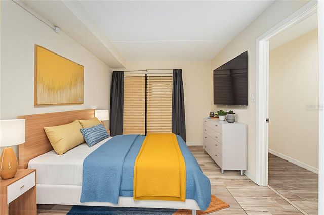 1652 SW 16TH STREET 1652, Gainesville, FL 32608