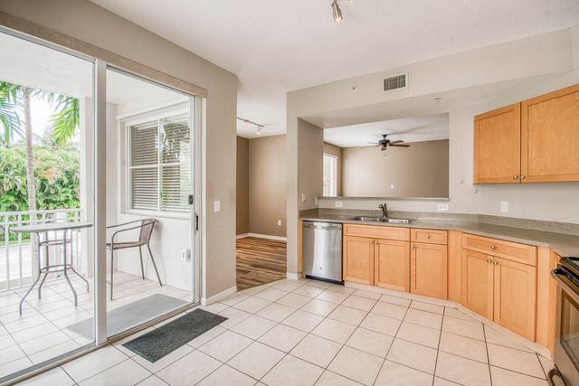 11010 Legacy Drive 206, Palm Beach Gardens, FL 33410