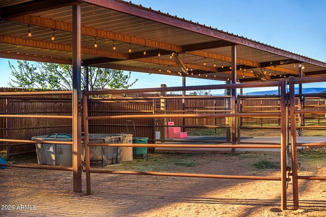 2770 S Country Hill Road, Cornville, AZ 86325