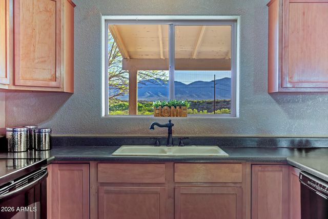 2770 S Country Hill Road, Cornville, AZ 86325