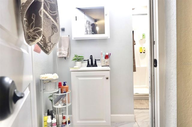 414 W ELLA J GILMORE STREET, Apopka, FL 32703