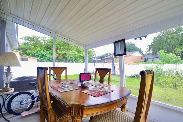 414 W ELLA J GILMORE STREET, Apopka, FL 32703