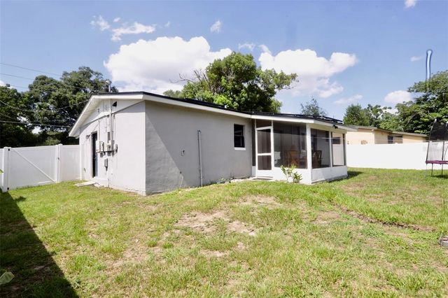 414 W ELLA J GILMORE STREET, Apopka, FL 32703