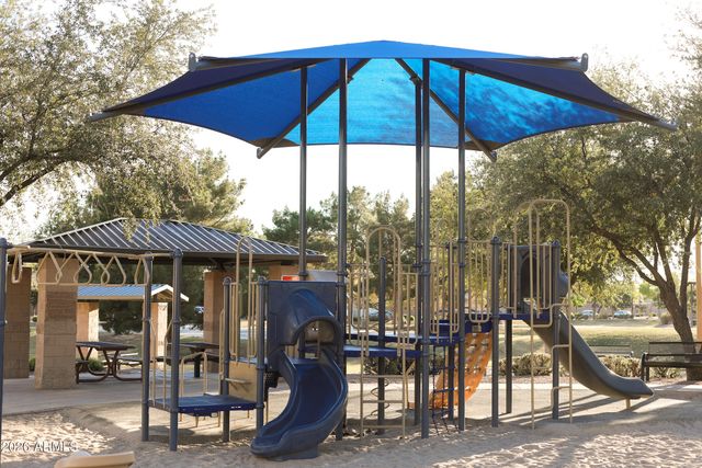 10537 E FORGE Avenue, Mesa, AZ 85208