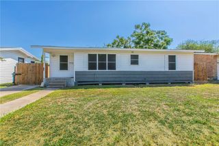 1218 Stratton Dr, Corpus Christi, TX 78412