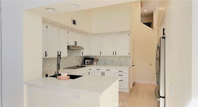 6 Southwind, Irvine, CA 92614