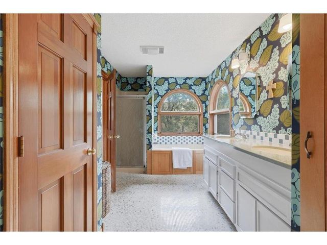 1516 Northridge Drive, Hudson, WI 54016