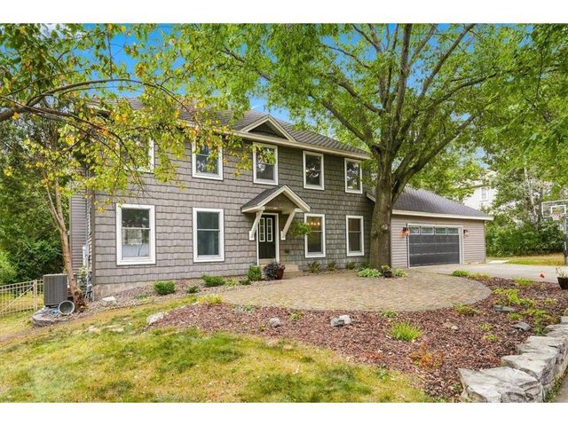 1516 Northridge Drive, Hudson, WI 54016