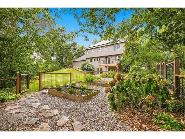 1516 Northridge Drive, Hudson, WI 54016