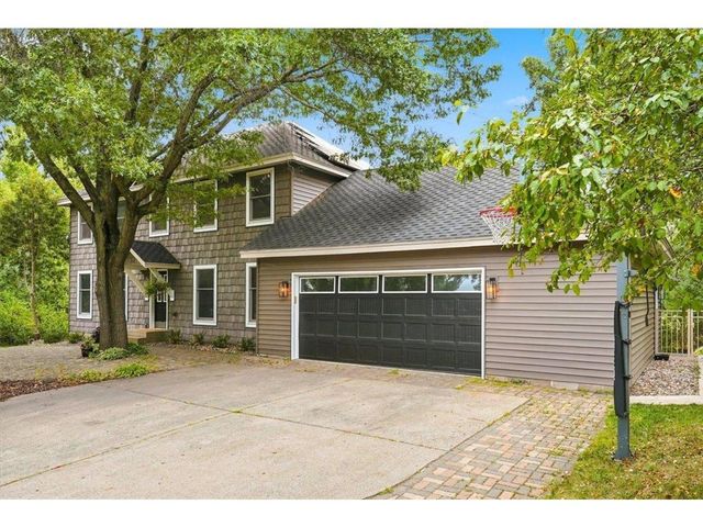 1516 Northridge Drive, Hudson, WI 54016