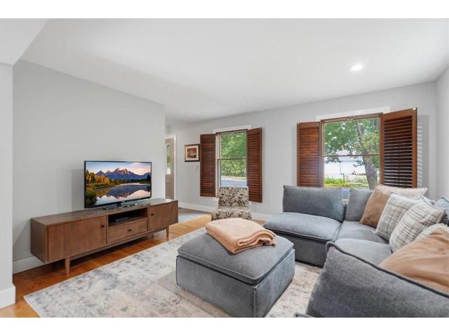 1516 Northridge Drive, Hudson, WI 54016