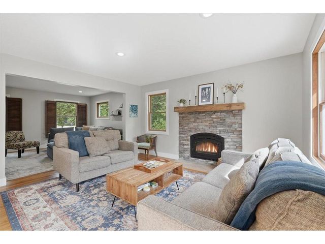 1516 Northridge Drive, Hudson, WI 54016