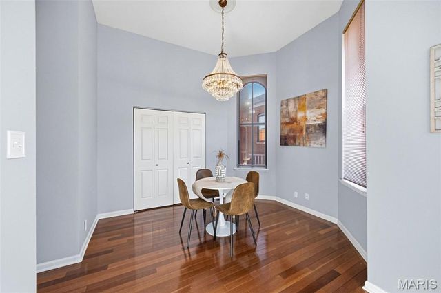 2347 Albion Place A, St Louis, MO 63104