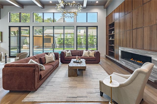 6411 Chevy Chase Avenue, Dallas, TX 75225