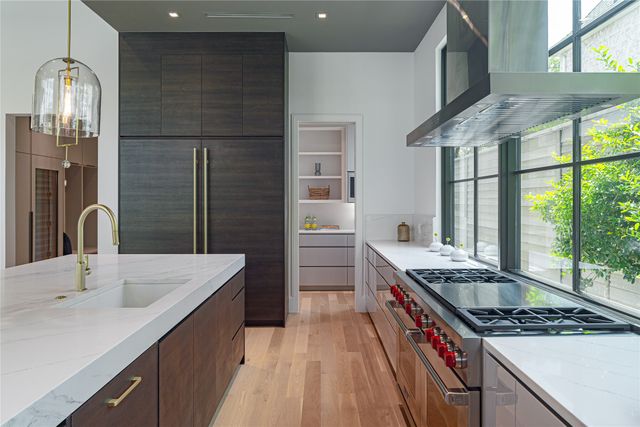 6411 Chevy Chase Avenue, Dallas, TX 75225