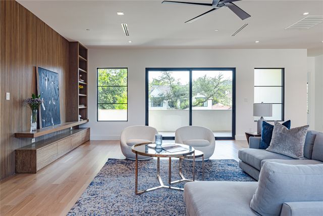 6411 Chevy Chase Avenue, Dallas, TX 75225