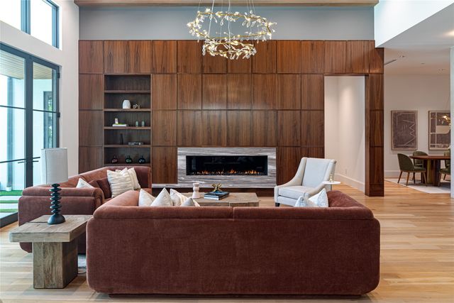 6411 Chevy Chase Avenue, Dallas, TX 75225