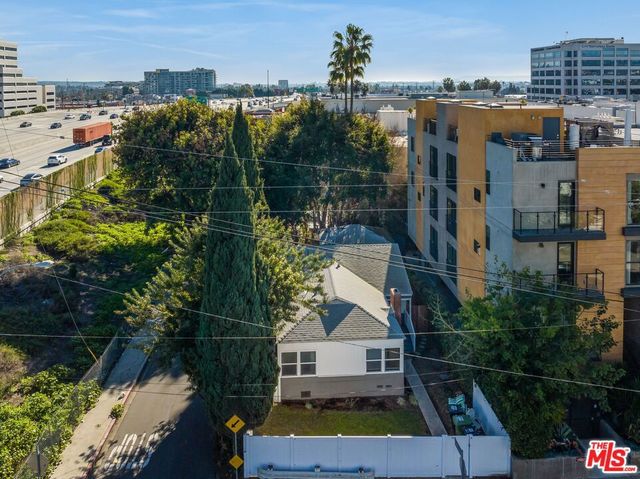 11250 Mississippi Avenue, Los Angeles, CA 90025
