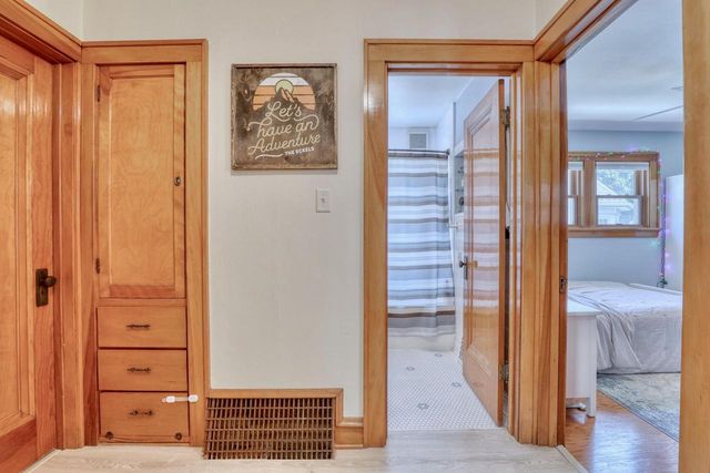 3809 S Logan AVENUE, Milwaukee, WI 53207