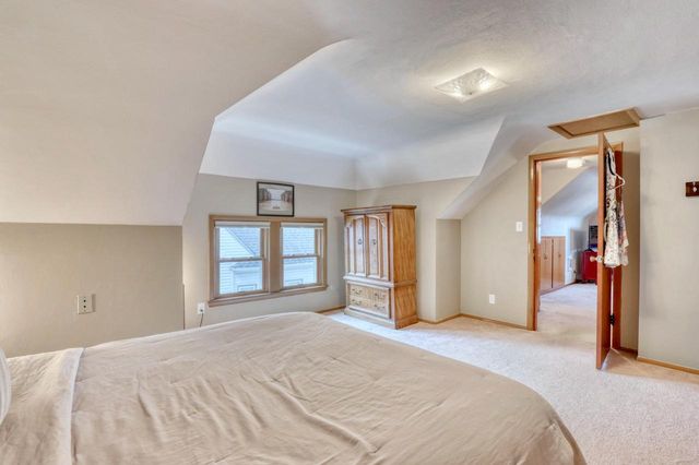 3809 S Logan AVENUE, Milwaukee, WI 53207