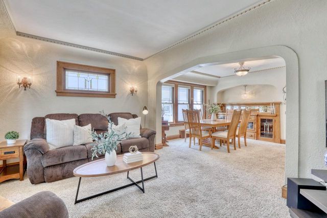 3809 S Logan AVENUE, Milwaukee, WI 53207