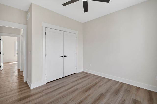 17331 Brookview Drive, Urbandale, IA 50323