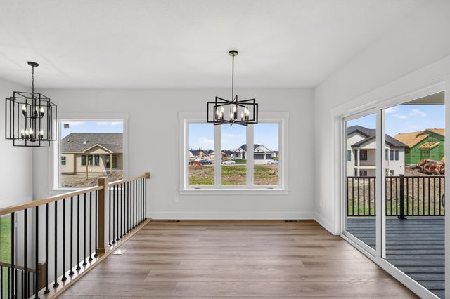 17331 Brookview Drive, Urbandale, IA 50323