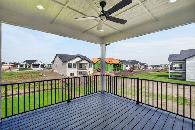 17331 Brookview Drive, Urbandale, IA 50323